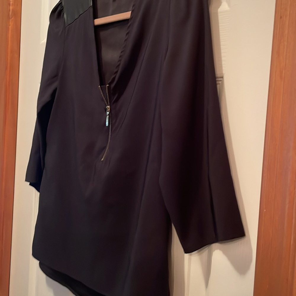Express xs dressy blouse - Picture 7 of 7